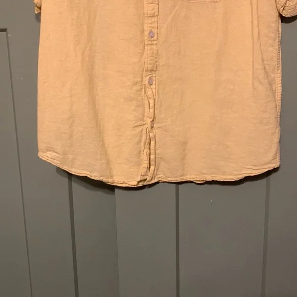🧡 Old Navy Pale Yellow Everyday Shirt - Picture 5 of 6